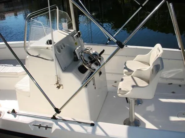 Slide: The Image of Angler 220 VFX Center Console 2009 - 1