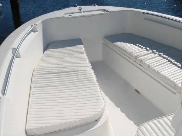 Slide: The Image of Angler 220 VFX Center Console 2009 - 3