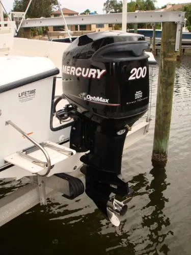 Slide: The Image of Angler 220 VFX Center Console 2009 - 6