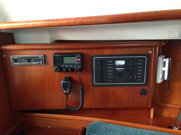 Slide: The Image of Beneteau Oceanis 331 2000 - 9