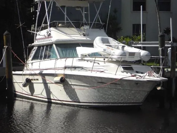 Slide: The Image of Sea Ray 390 Sedan Bridge 1984 - 0