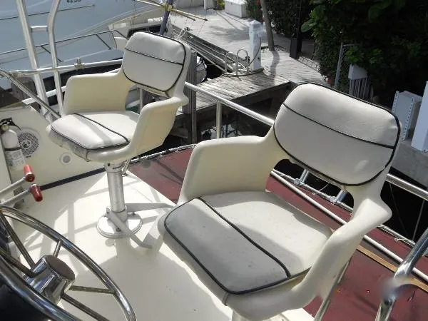 Slide: The Image of Sea Ray 390 Sedan Bridge 1984 - 8