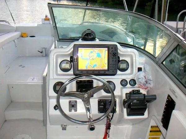 Slide: The Image of Glacier Bay 2640 SX RENEGADE 2003 - 10