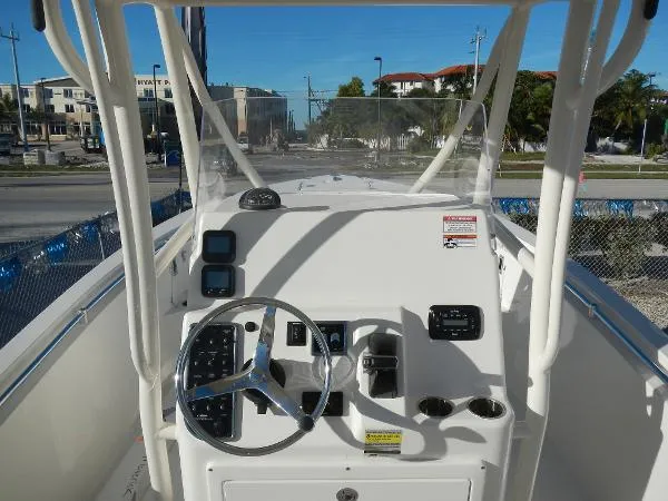 Slide: The Image of Cobia 237CC 2015 - 4