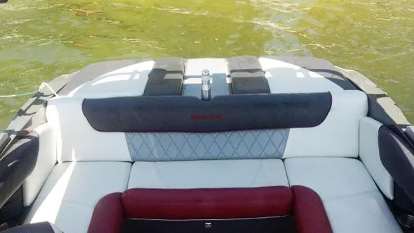 Slide: The Image of Mastercraft X-2 2012 - 7