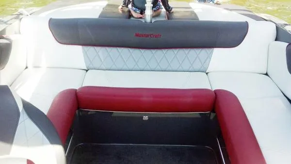 Slide: The Image of Mastercraft X-2 2012 - 8