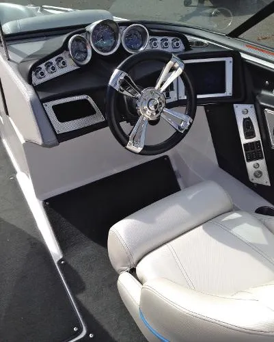 Slide: The Image of Mastercraft X-25 2012 - 7