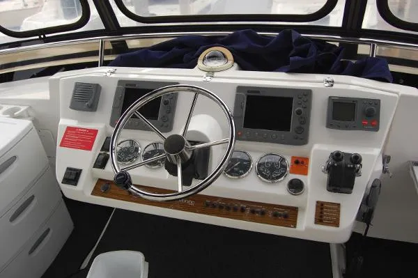 Slide: The Image of Mainship 430 Aft Cabin Trawler 2005 - 10
