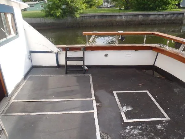 Slide: The Image of Egg Harbor 30 Sportfish 1973 - 4