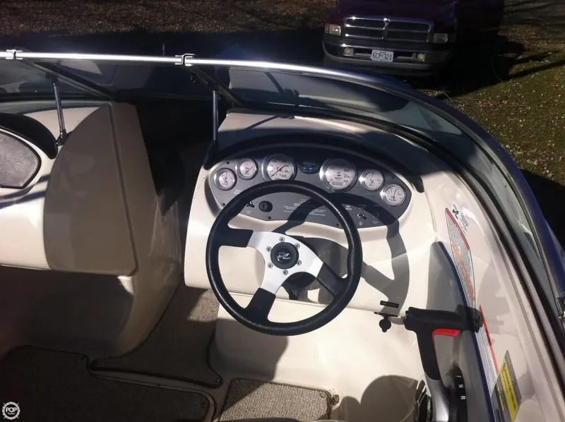 Slide: The Image of Sea Ray 185 Sport 2008 - 4