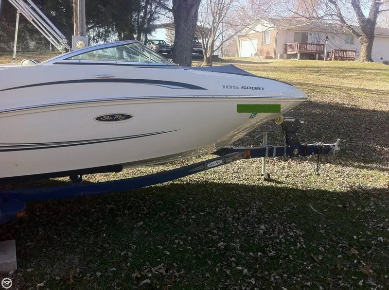 Slide: The Image of Sea Ray 185 Sport 2008 - 8