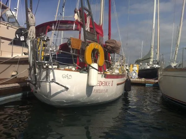 Slide: The Image of Pacific Seacraft Crealock 34 1989 - 10