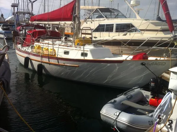 Slide: The Image of Pacific Seacraft Crealock 34 1989 - 2
