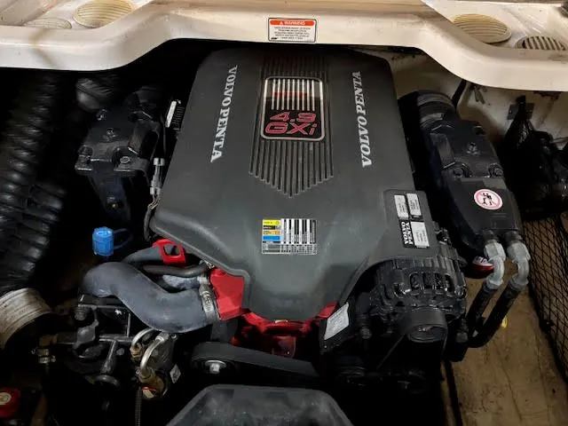 Slide: The Image of Volvo Penta 4.3 GXI engine in 2006 Regal 1900 Bowrider. - 5