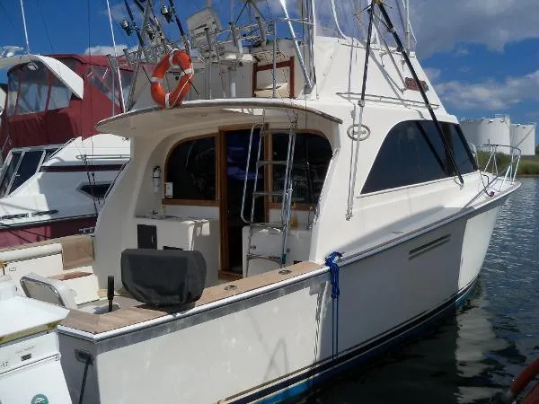 Slide: The Image of Ocean Yachts Supersport 1985 - 3