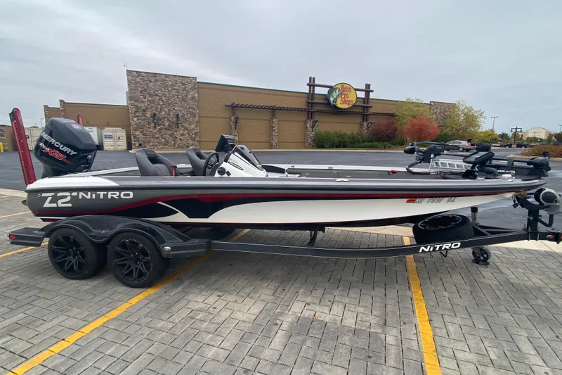 The Image of 2017 Nitro Z21 boat with Mercury engine parked at Bass Pro Shops. - 0