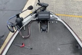 Slide: The Image of 2017 Nitro Z21 boat deck with Humminbird fish finder and trolling motor. - 5