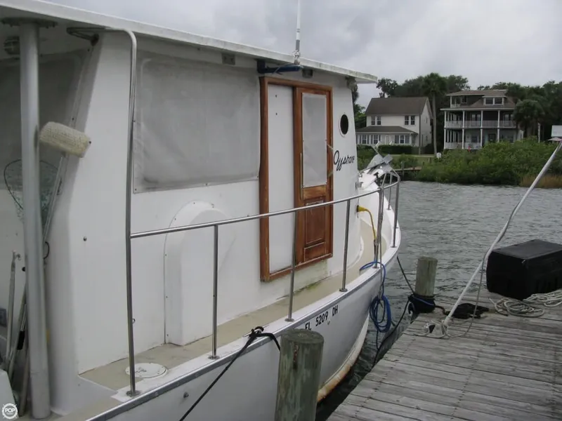 Slide: The Image of Thompson Offshore 34 Trawler 1977 - 10