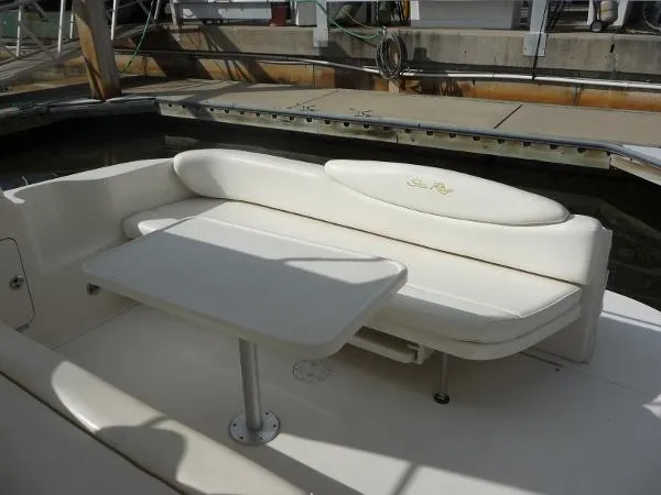 Slide: The Image of Sea Ray 34 SunDancer 2002 - 6