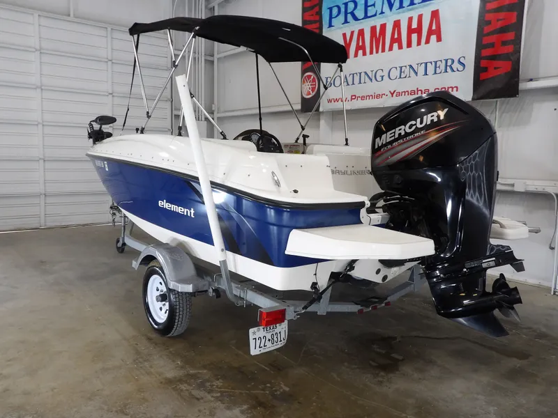 Slide: The Image of Bayliner Element 16 2017 - 8