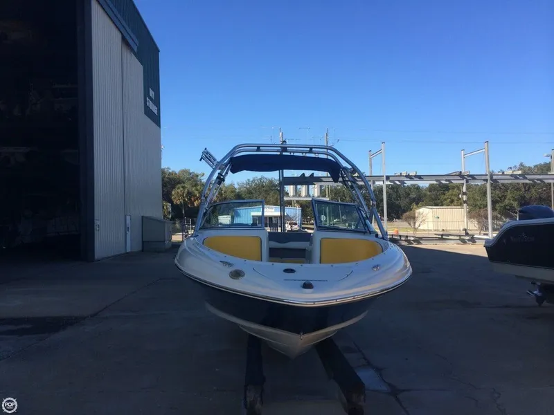 Slide: The Image of Sea Ray 205 Sport 2007 - 10