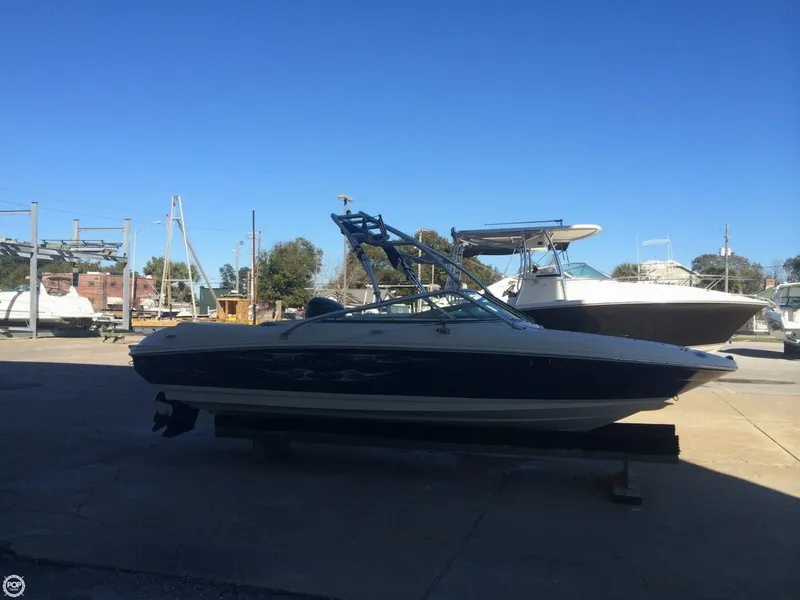 Slide: The Image of Sea Ray 205 Sport 2007 - 8