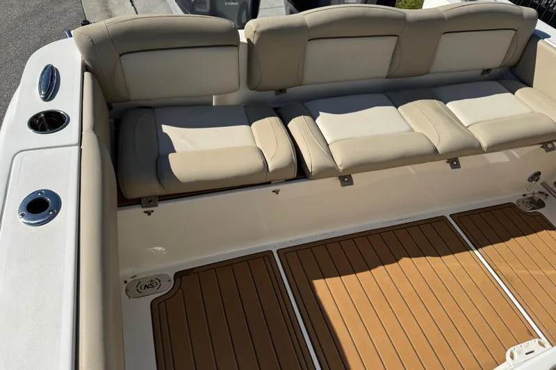 Slide: The Image of Minn Kota Terrova motor on 2022 NauticStar 2602 Legacy boat. - 63