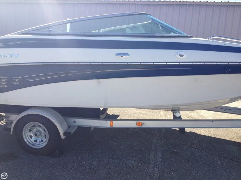 Slide: The Image of Crownline Boats 192BR 2003 - 10