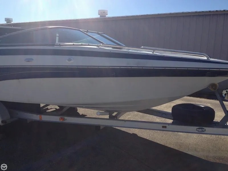 Slide: The Image of Crownline Boats 192BR 2003 - 11