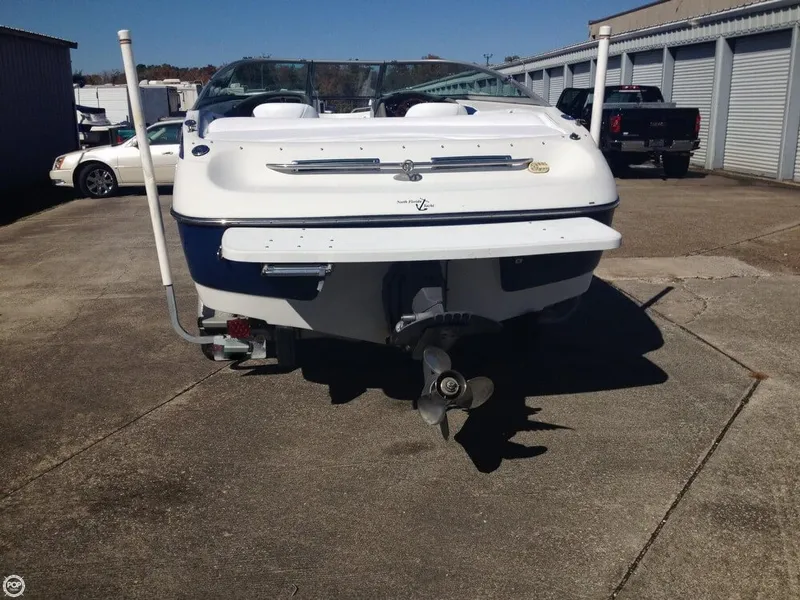 Slide: The Image of Crownline Boats 192BR 2003 - 2