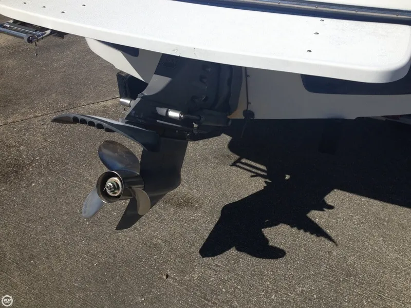 Slide: The Image of Crownline Boats 192BR 2003 - 3