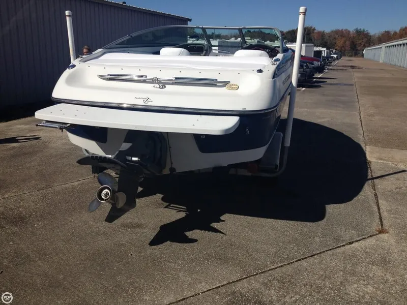 Slide: The Image of Crownline Boats 192BR 2003 - 5