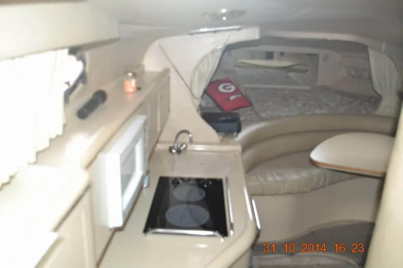 Slide: The Image of Sea Ray 310 Sundancer 1998 - 5