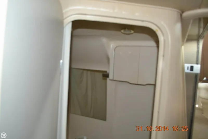 Slide: The Image of Sea Ray 310 Sundancer 1998 - 7