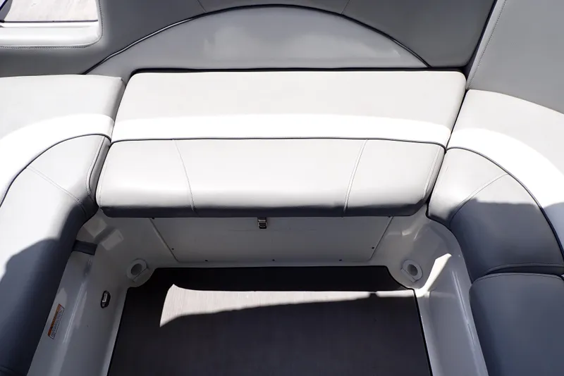 Slide: The Image of NauticStar 223 DC 2021 - 55