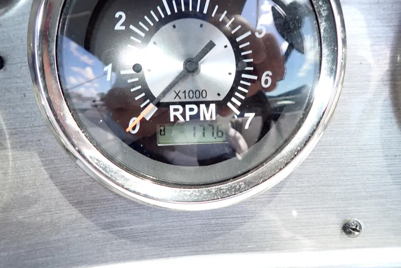 Slide: The Image of NauticStar 223 DC 2021 - 59