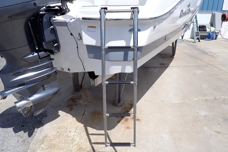 Slide: The Image of NauticStar 223 DC 2021 - 63