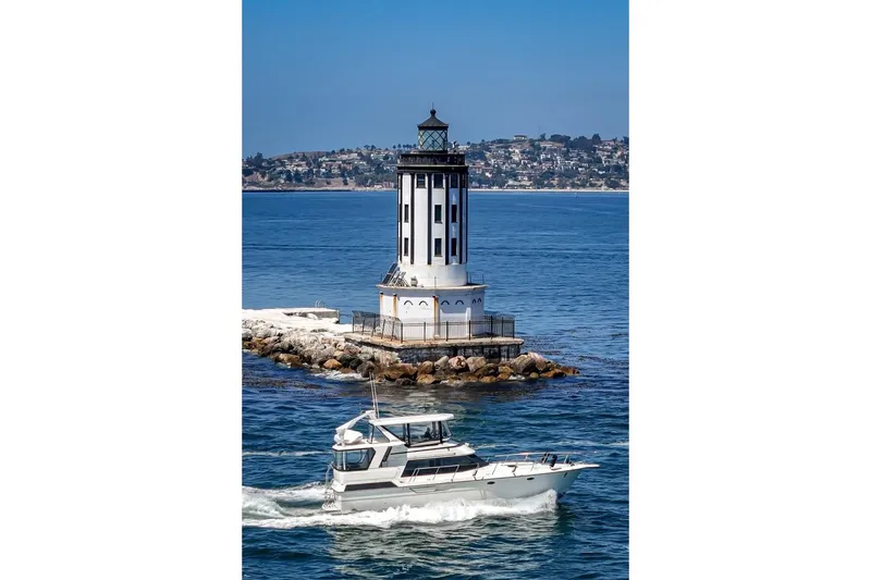 Slide: The Image of 1988 Vantare 46' Aft Cabin Wide Body MY at Angel's Gate lighthouse San Pedro, CA - 67