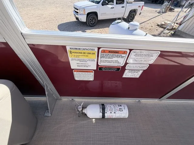 Slide: The Image of Sun Tracker 18 Bass Buggy 2025 - 17