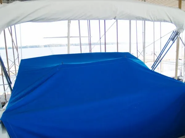 Slide: The Image of Hatteras Yachtfish 1975 - 10