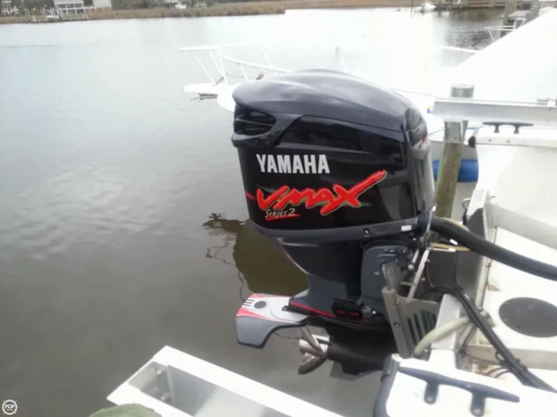 Slide: The Image of Boston Whaler 18 Outrage 1988 - 11