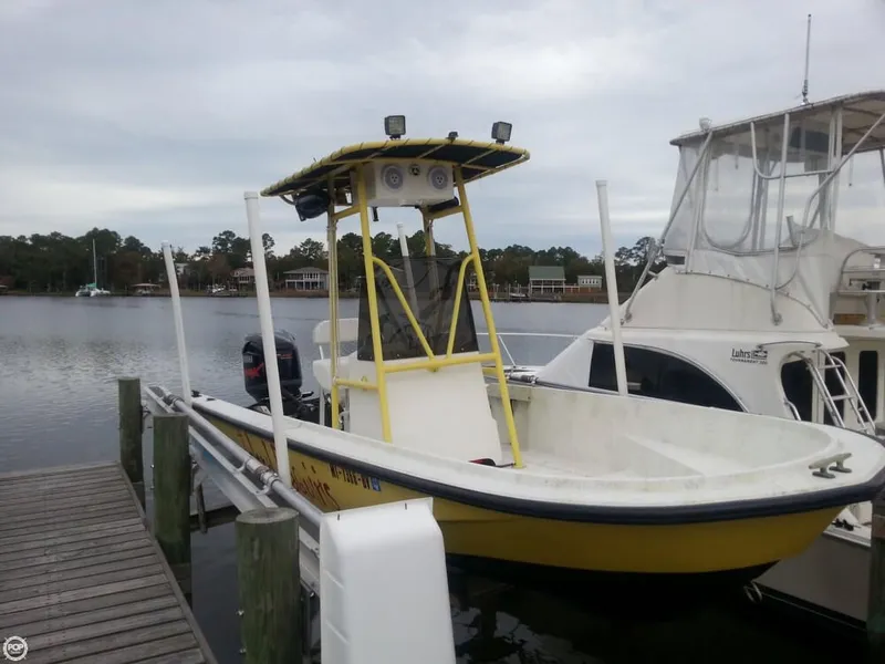 Slide: The Image of Boston Whaler 18 Outrage 1988 - 5