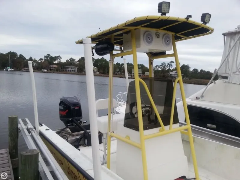 Slide: The Image of Boston Whaler 18 Outrage 1988 - 8