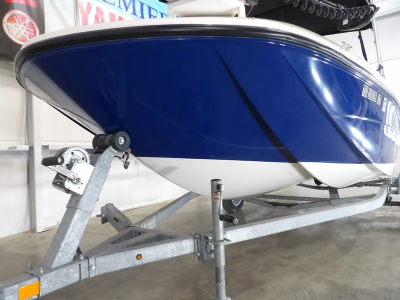 Slide: The Image of Bayliner Element 16 2017 - 5