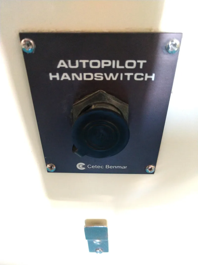 Slide: The Image of Tollycraft 43 Motoryacht 1981 - 55