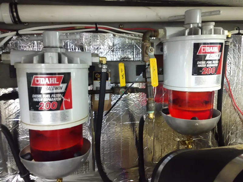 Slide: The Image of Tollycraft 43 Motoryacht 1981 - 59