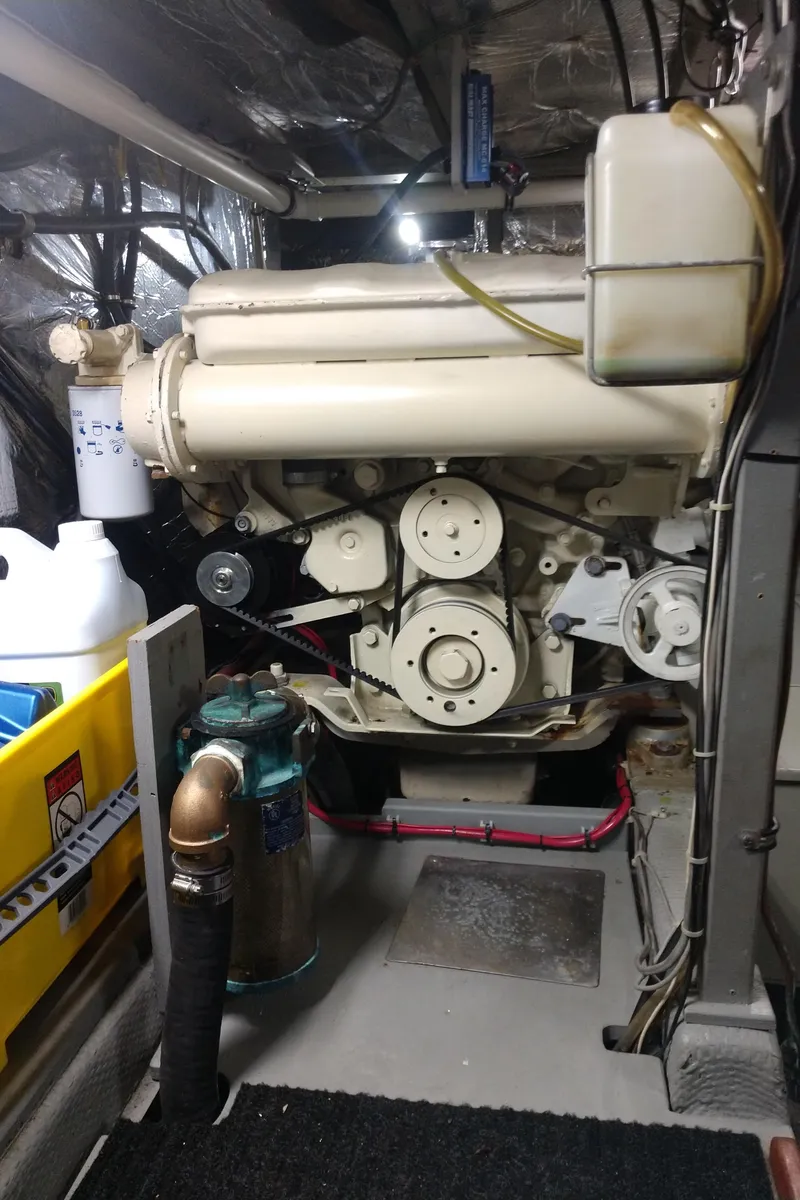 Slide: The Image of Tollycraft 43 Motoryacht 1981 - 69