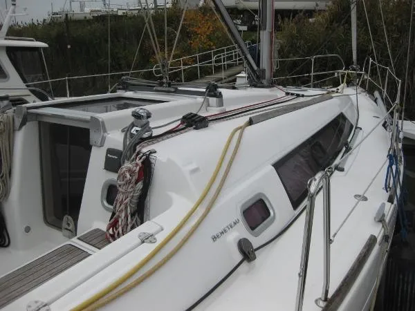 Slide: The Image of Beneteau Oceanis 34 2009 - 4