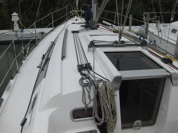 Slide: The Image of Beneteau Oceanis 34 2009 - 5