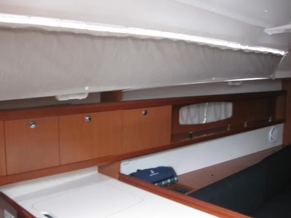 Slide: The Image of Beneteau Oceanis 34 2009 - 8
